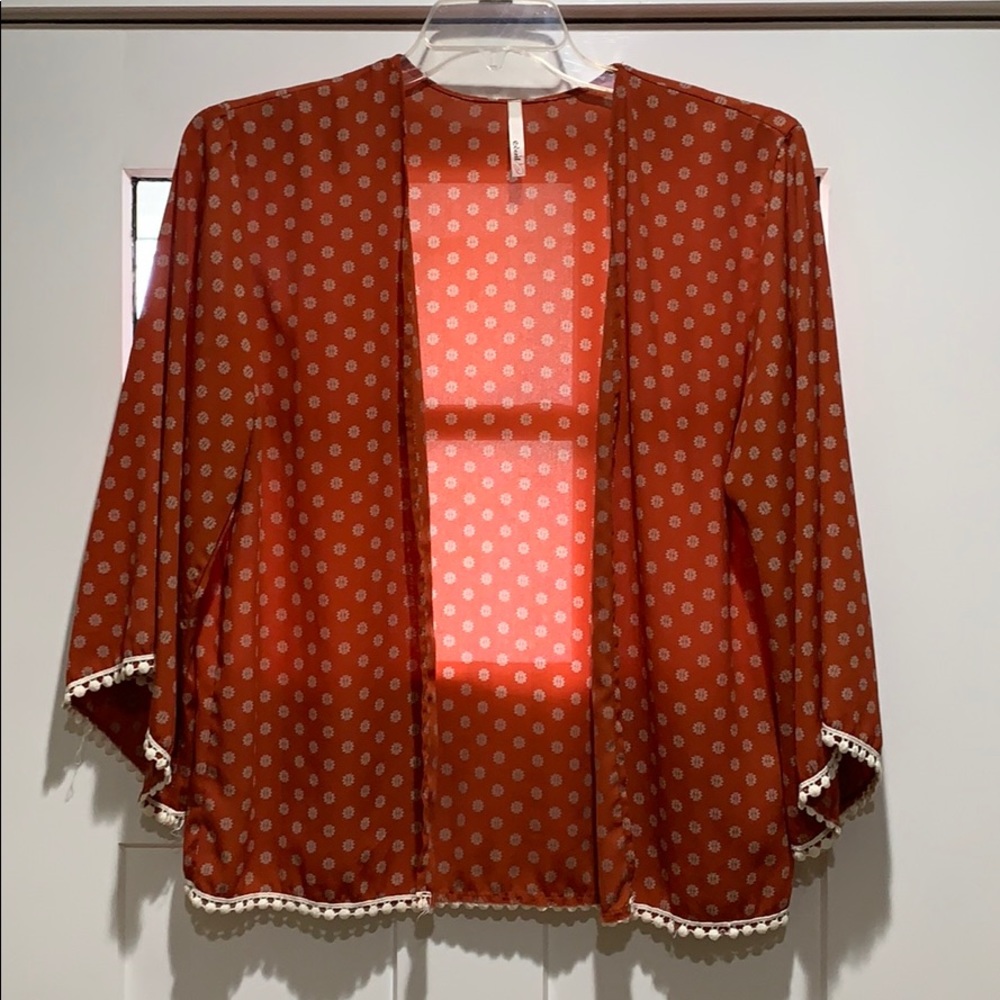 Short kimono style lightweight jacket